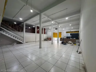 Ponto Comercial para alugar, 600m² no Centro, Uberlândia