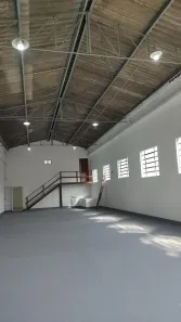 Galpão/Depósito/Armazém para alugar, 400m² no Parque São George, Cotia