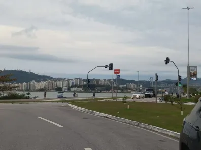 Ponto Comercial para alugar, 160m² no Estreito, Florianópolis