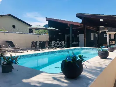 Casa com 5 Quartos à venda, 360m² no Jardim Casa Branca, Caraguatatuba