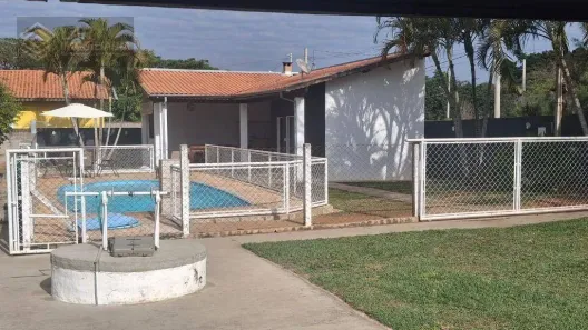 Fazenda/Sítio com 3 Quartos à venda, 200m² no Centro, Botucatu