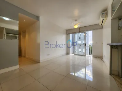 Apartamento com 3 Quartos para alugar, 74m² no Cristal, Porto Alegre