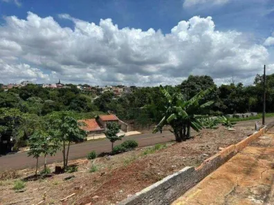 Lote/Terreno à venda, 450m² no Coroados, Londrina