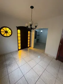 Casa com 3 Quartos para alugar, 250m² no Padre Eustáquio, Belo Horizonte