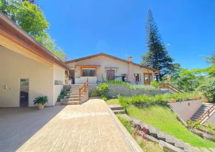 Casa de Condomínio com 4 Quartos à venda, 386m² no Granja Viana, Cotia