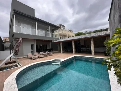 Sobrado com 5 Quartos à venda, 380m² no Canto do Forte, Praia Grande