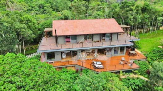 Casa de Condomínio com 3 Quartos à venda, 500m² no Pedro do Rio, Petrópolis