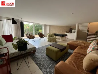 Sobrado com 4 Quartos à venda, 392m² no Jardim Leonor, São Paulo
