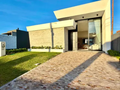 Casa de Condomínio com 4 Quartos à venda, 198m² no Remanso, Xangri-lá
