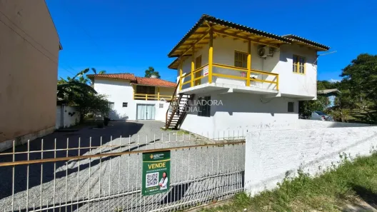 Apartamento com 11 Quartos à venda, 100m² no Guarda do Embaú, Palhoça