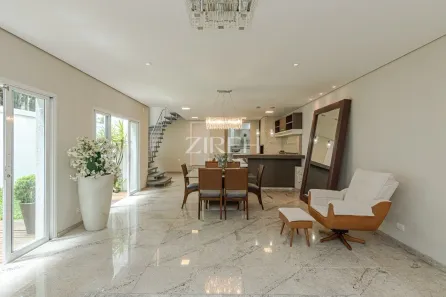 Casa com 4 Quartos à venda, 251m² no Rebouças, Curitiba