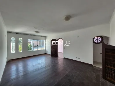 Casa com 2 Quartos para alugar, 124m² no Vila Metalúrgica, Santo André