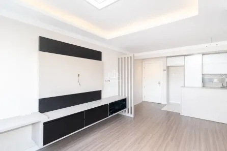 Apartamento com 3 Quartos para venda ou aluguel, 75m² no São Sebastião, Porto Alegre