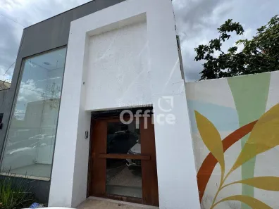 Ponto Comercial para alugar, 80m² no Jundiaí, Anápolis