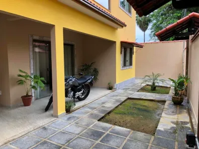 Casa com 3 Quartos à venda, 190m² no Centro, Guapimirim
