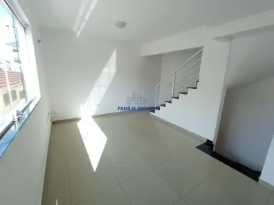 Sobrado com 2 Quartos para alugar, 80m² no Vila Mathias, Santos