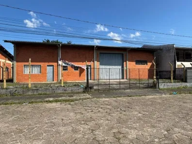Galpão/Depósito/Armazém para alugar, 269m² no Itaum, Joinville
