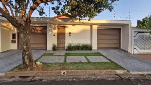 Casa com 4 Quartos à venda, 310m² no Vila Harmonia, Araraquara