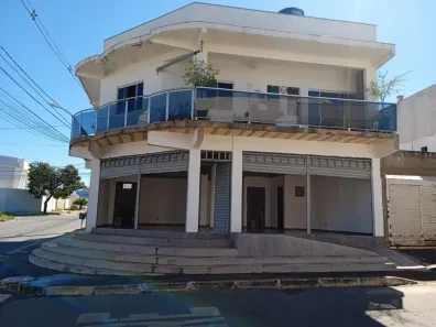 Casa com 3 Quartos à venda, 250m² no Setor Residencial Oeste, Brasília