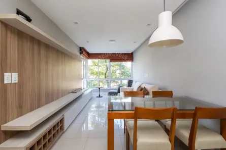 Apartamento com 2 Quartos para alugar, 72m² no Mont Serrat, Porto Alegre