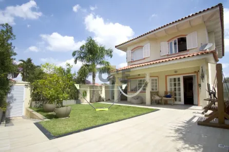 Casa de Condomínio com 3 Quartos à venda, 200m² no Jardim Lambreta, Cotia