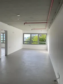 Sala Comercial para alugar, 119m² no Auxiliadora, Porto Alegre