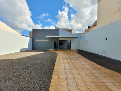 Casa com 2 Quartos à venda, 121m² no Jardim Brasil, Maringá