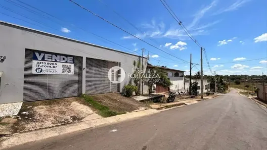 Casa com 4 Quartos à venda, 300m² no Conjunto Ouricurí, Rio Branco