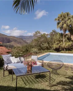 Casa de Condomínio com 5 Quartos à venda, 356m² no Carangola, Petrópolis