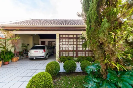 Casa com 5 Quartos à venda, 203m² no São Braz, Curitiba