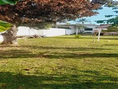 Fazenda/Sítio com 3 Quartos à venda, 300m² no Chácara Campestre, Taubaté