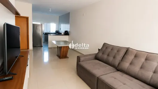 Casa com 2 Quartos à venda, 66m² no Novo Mundo, Uberlândia
