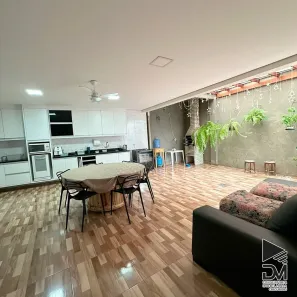 Casa com 4 Quartos para alugar, 490m² no Bosque da Saúde, Cuiabá