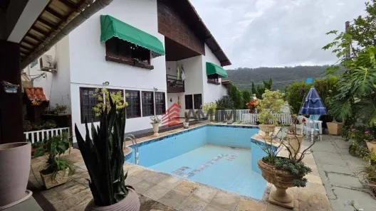 Casa com 4 Quartos à venda, 451m² no São Francisco, Niterói