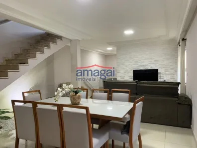 Sobrado com 3 Quartos à venda, 220m² no Loteamento Villa Branca, Jacareí