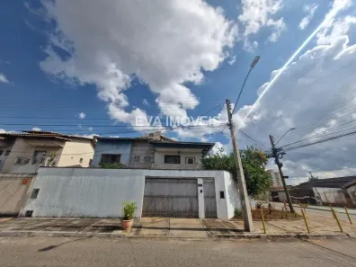 Sobrado com 4 Quartos à venda, 220m² no Jardim América, Goiânia