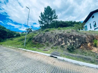 Lote/Terreno à venda, 690m² no Córrego Grande, Florianópolis