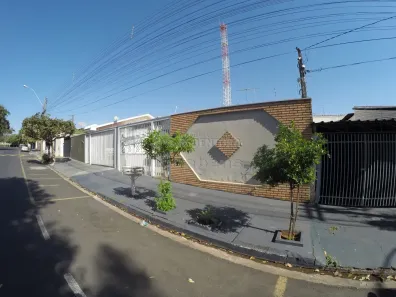 Casa com 3 Quartos à venda, 240m² no Parque das Flores II, São José do Rio Preto