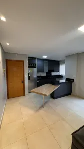 Apartamento com 2 Quartos para alugar, 66m² no Zona 07, Maringá