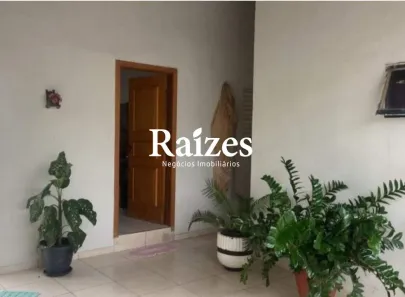 Casa com 3 Quartos à venda, 150m² no Luizote de Freitas, Uberlândia