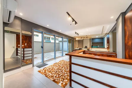 Imóvel Comercial à venda, 96m² no Moinhos de Vento, Porto Alegre