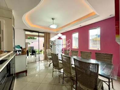 Casa com 3 Quartos à venda, 273m² no Barreiros, São José