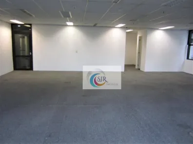 Sala Comercial para alugar, 111m² no Vila Olímpia, São Paulo