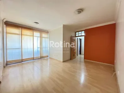 Apartamento com 3 Quartos à venda, 91m² no Custódio Pereira, Uberlândia