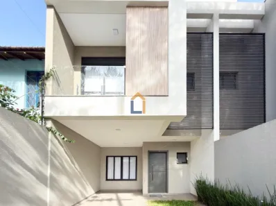 Sobrado com 3 Quartos à venda, 192m² no Água Verde, Curitiba