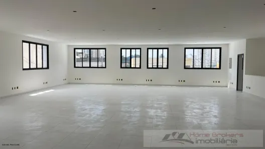 Sala Comercial para alugar, 564m² no Vila Vianelo, Jundiaí
