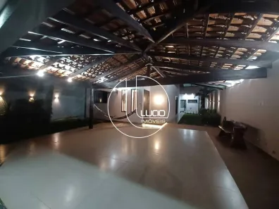 Casa com 3 Quartos à venda, 250m² no Jóquei Club, Anápolis