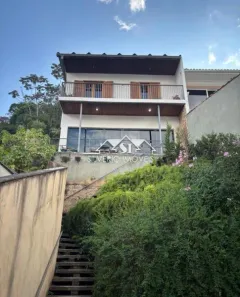 Casa com 3 Quartos à venda, 300m² no Coronel Veiga, Petrópolis