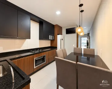 Casa com 2 Quartos à venda, 58m² no Floresta, Joinville