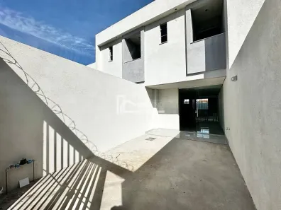 Casa com 2 Quartos à venda, 100m² no Rio Branco, Belo Horizonte